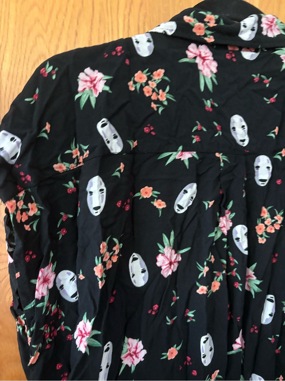 Torrid Her Universe Black Button-Down shirt with Pink Floral & White Mask 0X - Picture 6 of 7